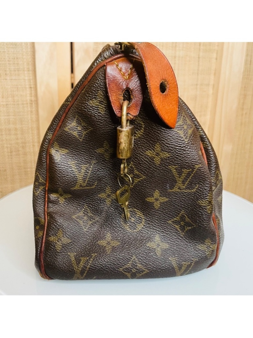 Louis Vuitton Brown Monogram Canvas Speedy  25 Bag with Tan Leather Trim - Picture 4 of 16